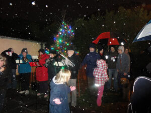 Hail brings the carols to a premature end